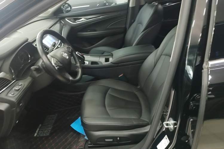 Used Buick LaCrosse 2022 652T Luxury Version Left Front Seat