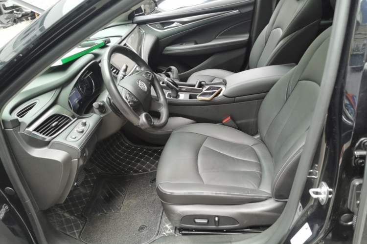 Used Buick LaCrosse 2022 652T Luxury Version Left Front Seat