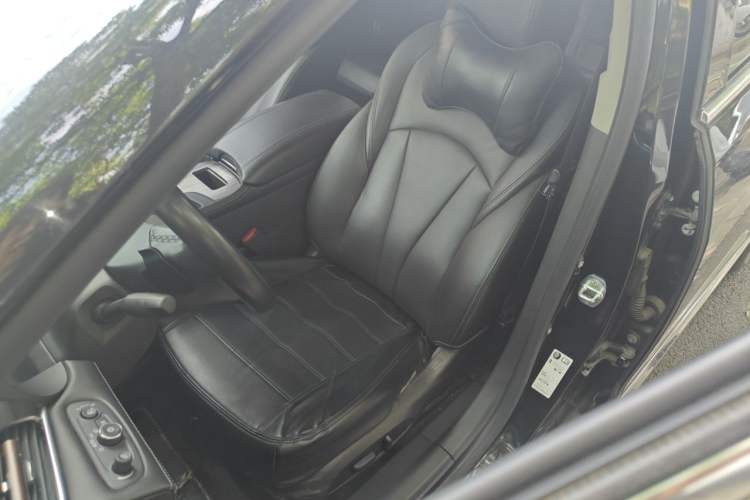 Used Buick LaCrosse 2022 652T Luxury Version Left Front Seat
