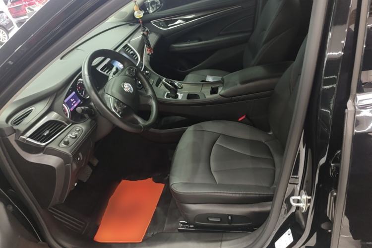 Used Buick LaCrosse 2022 652T Luxury Version Left Front Seat