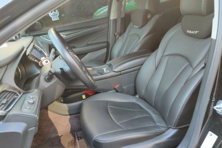 Used Buick LaCrosse 2022 652T Luxury Version Left Front Seat