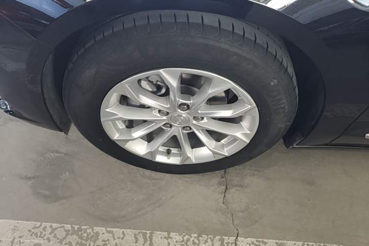 Used Buick LaCrosse 2022 552T Luxury Version Left Front Wheel Hub