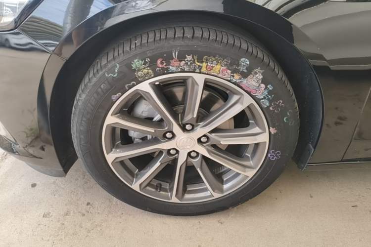 Used Buick LaCrosse 2022 652T Luxury Version Left Front Wheel Hub