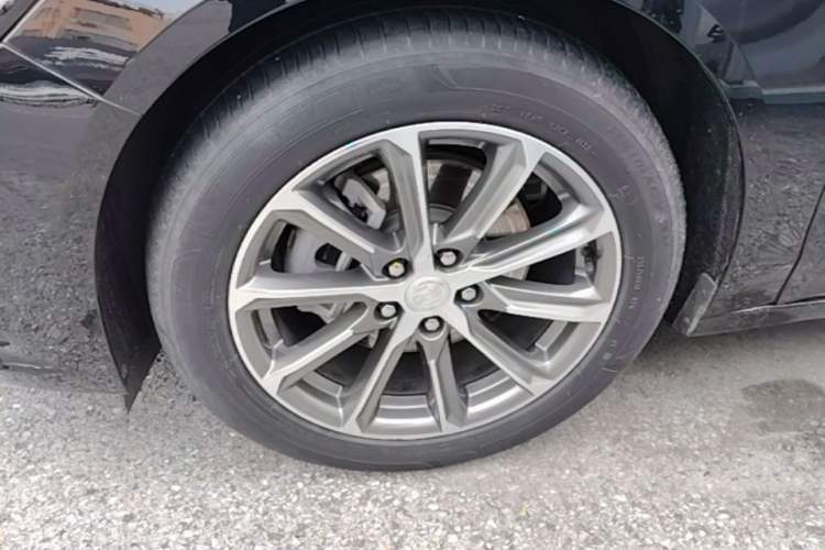 Used Buick LaCrosse 2022 652T Luxury Version Left Front Wheel Hub