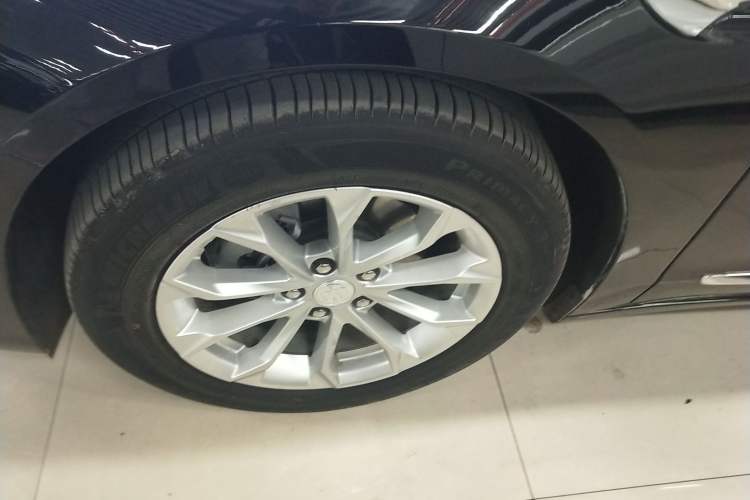 Used Buick LaCrosse 2022 552T Luxury Version Left Front Wheel Hub