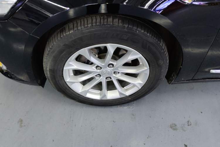 Used Buick LaCrosse 2022 552T Luxury Version Left Front Wheel Hub