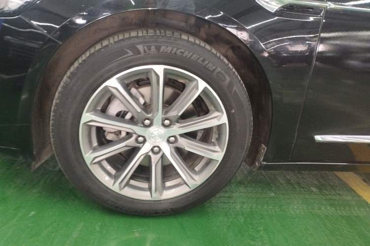 Used Buick LaCrosse 2022 652T Luxury Version Left Front Wheel Hub
