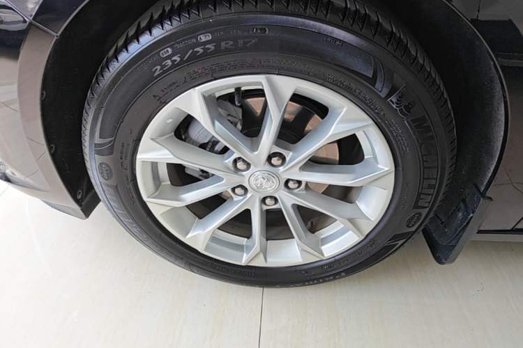 Used Buick LaCrosse 2022 552T Luxury Version Left Front Wheel Hub