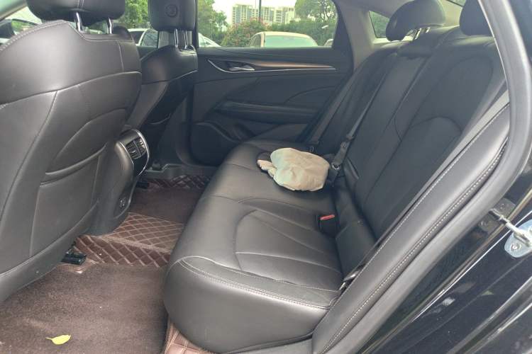 Used Buick LaCrosse 2022 552T Luxury Version Left Rear Seat