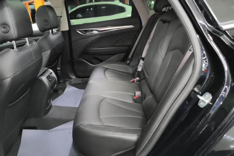 Used Buick LaCrosse 2022 552T Luxury Version Left Rear Seat