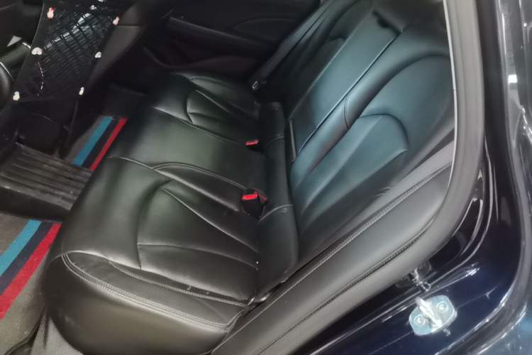 Used Buick LaCrosse 2022 552T Luxury Version Left Rear Seat