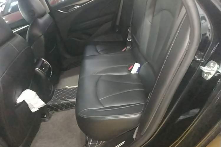 Used Buick LaCrosse 2022 552T Luxury Version Left Rear Seat