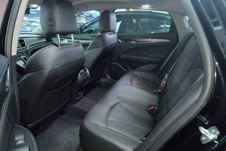 Used Buick LaCrosse 2022 552T Luxury Version Left Rear Seat