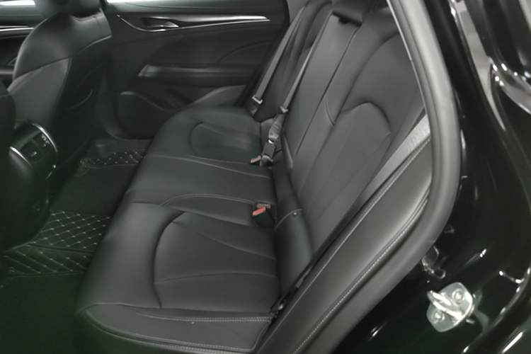 Used Buick LaCrosse 2022 652T Luxury Version Left Rear Seat
