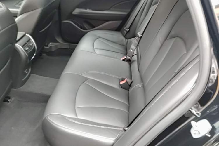 Used Buick LaCrosse 2022 652T Luxury Version Left Rear Seat