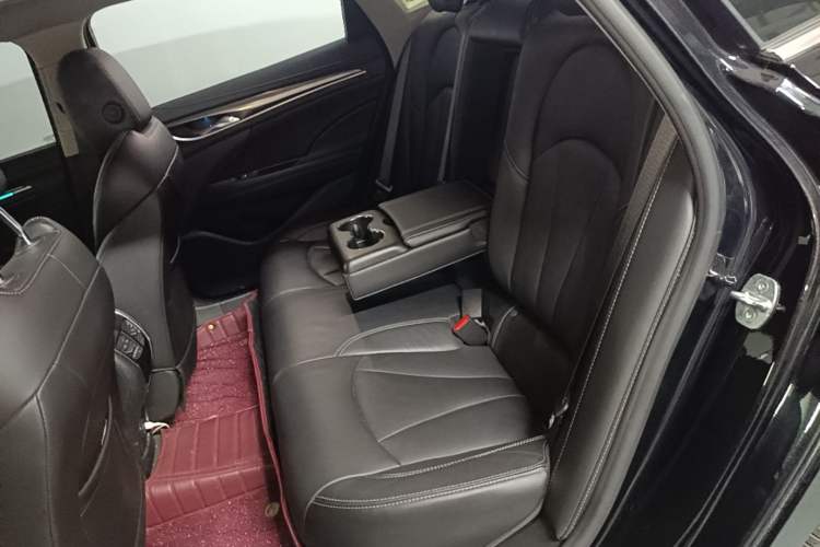 Used Buick LaCrosse 2022 552T Luxury Version Left Rear Seat