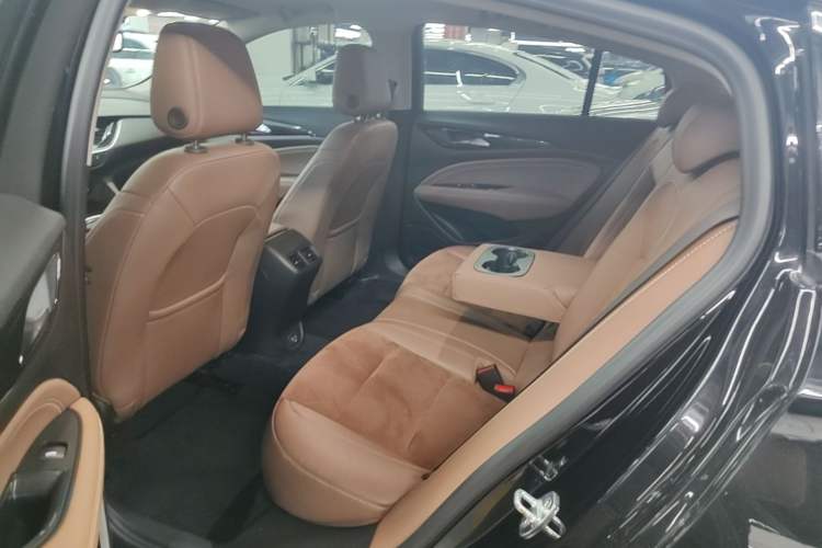 Used Buick LaCrosse 2022 652T Luxury Version Left Rear Seat