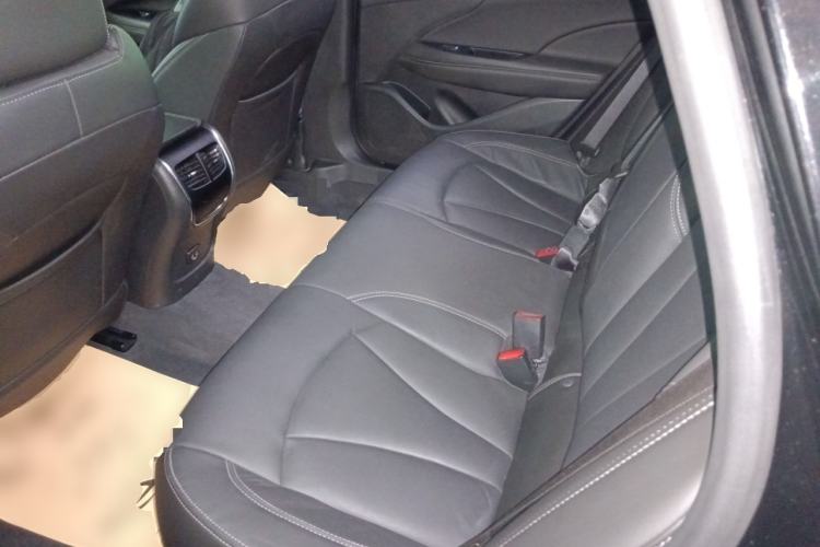 Used Buick LaCrosse 2022 552T Luxury Version Left Rear Seat