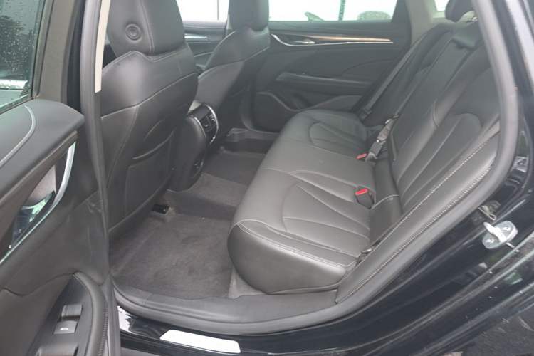 Used Buick LaCrosse 2022 552T Luxury Version Left Rear Seat