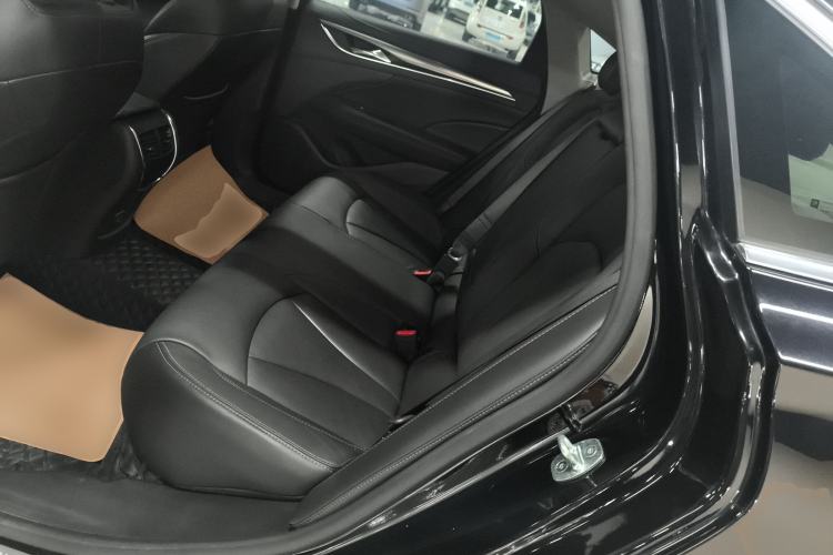 Used Buick LaCrosse 2022 652T Luxury Version Left Rear Seat