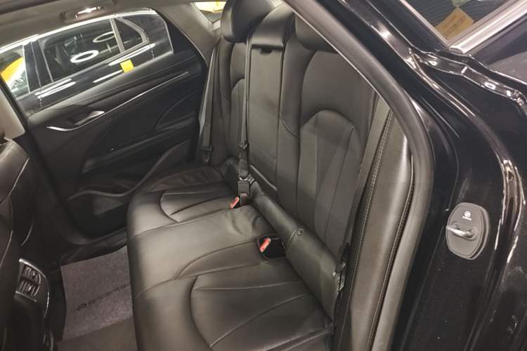 Used Buick LaCrosse 2022 652T Luxury Version Left Rear Seat
