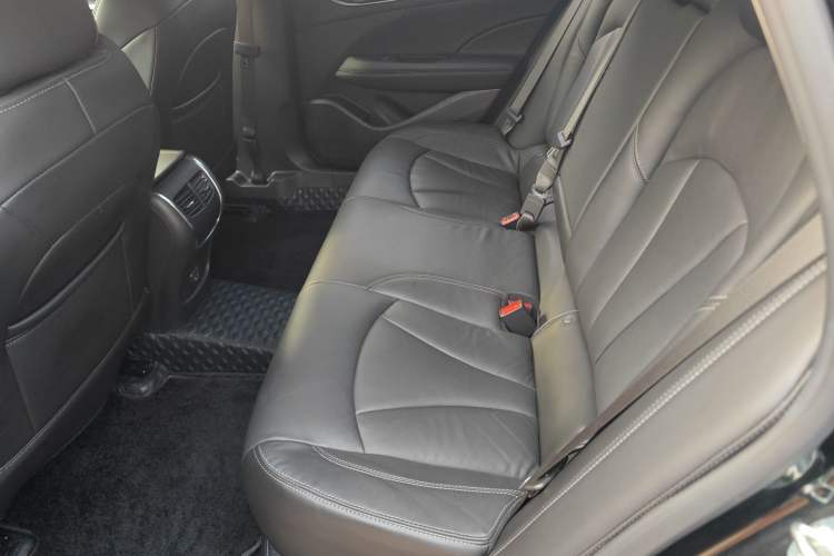 Used Buick LaCrosse 2022 652T Luxury Version Left Rear Seat