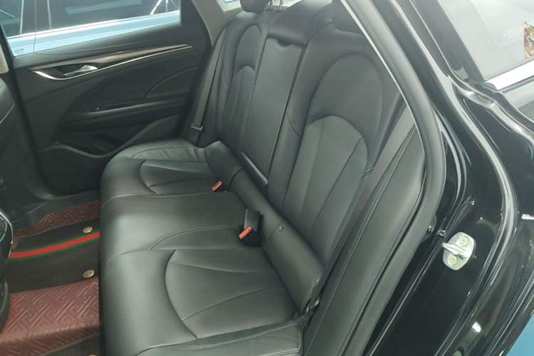 Used Buick LaCrosse 2022 652T Luxury Version Left Rear Seat
