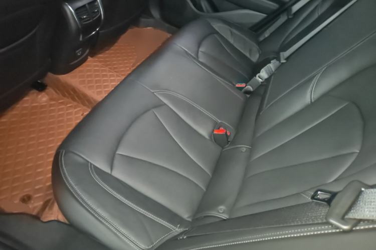 Used Buick LaCrosse 2022 652T Luxury Version Left Rear Seat