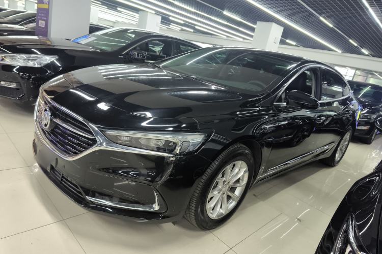 Used Buick LaCrosse 2022 552T Luxury Version Left Side