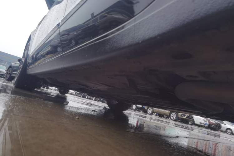 Used Buick LaCrosse 2022 652T Luxury Version Left Side Sill