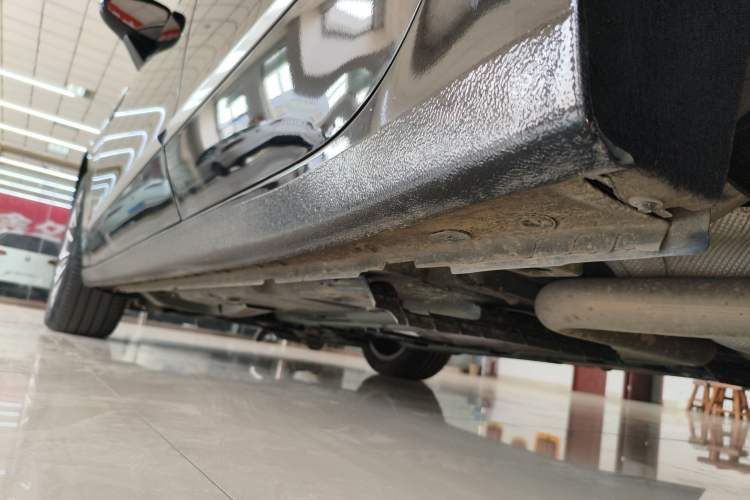 Used Buick LaCrosse 2022 652T Luxury Version Left Side Sill
