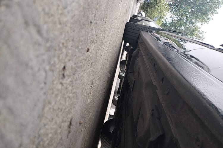 Used Buick LaCrosse 2022 652T Luxury Version Left Side Sill