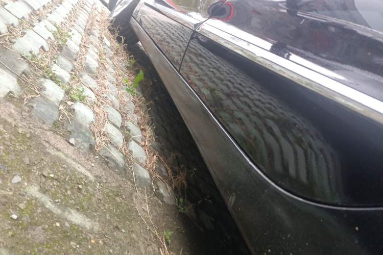 Used Buick LaCrosse 2022 552T Luxury Version Left Side Sill