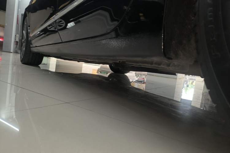 Used Buick LaCrosse 2022 652T Luxury Version Left Side Sill