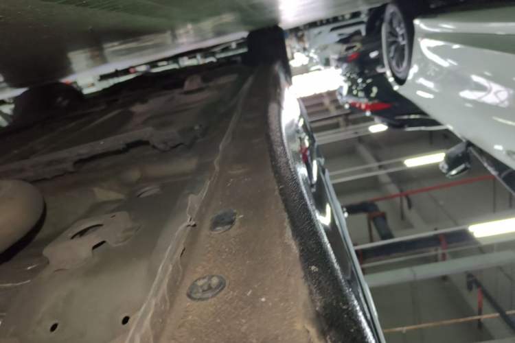 Used Buick LaCrosse 2022 652T Luxury Version Left Side Sill