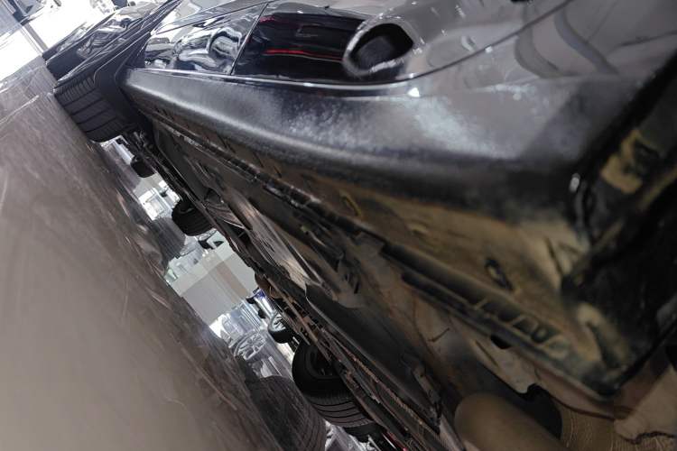 Used Buick LaCrosse 2022 652T Luxury Version Left Side Sill