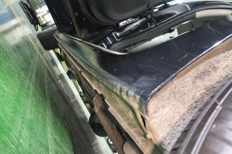 Used Buick LaCrosse 2022 652T Luxury Version Left Side Sill