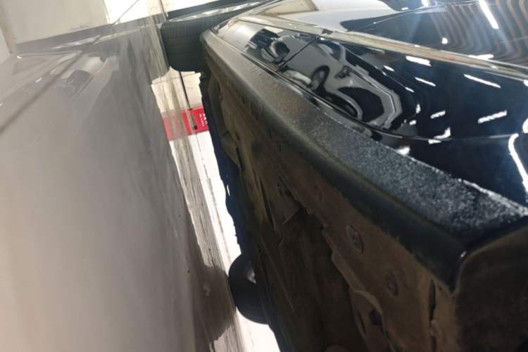 Used Buick LaCrosse 2022 552T Luxury Version Left Side Sill