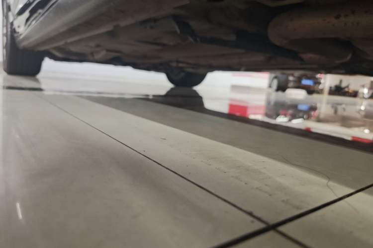 Used Buick LaCrosse 2022 652T Luxury Version Left Side Sill