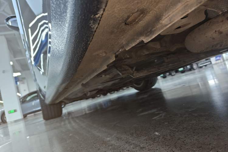 Used Buick LaCrosse 2022 652T Luxury Version Left Side Sill