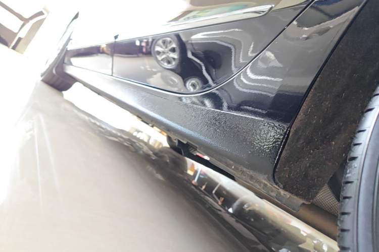 Used Buick LaCrosse 2022 552T Luxury Version Left Side Sill