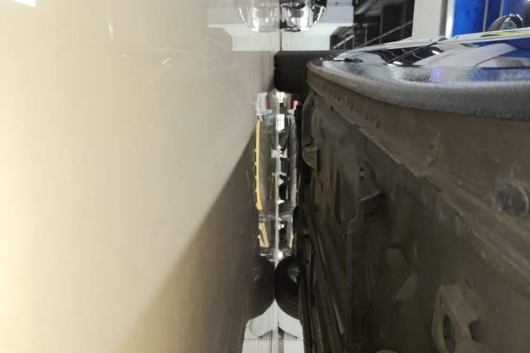 Used Buick LaCrosse 2022 552T Luxury Version Left Side Sill