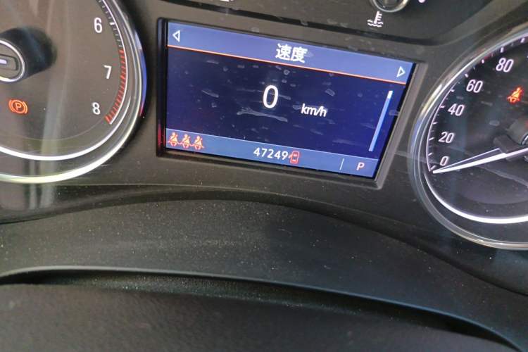 Used Buick LaCrosse 2022 652T Luxury Version Odometer Close Up