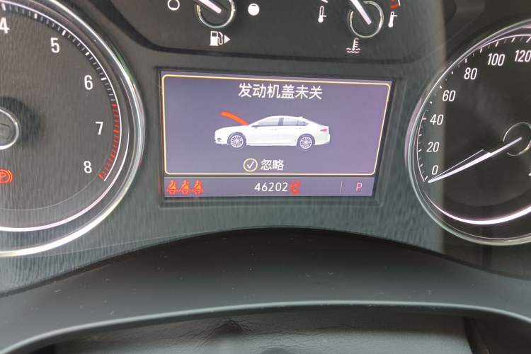Used Buick LaCrosse 2022 652T Luxury Version Odometer Close Up