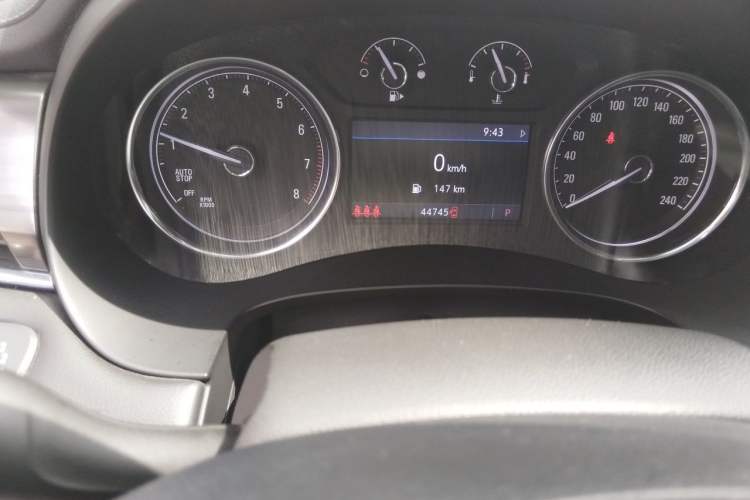 Used Buick LaCrosse 2022 652T Luxury Version Odometer Close Up