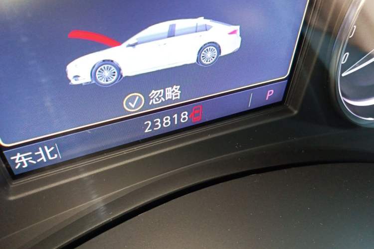 Used Buick LaCrosse 2022 652T Luxury Version Odometer Close Up