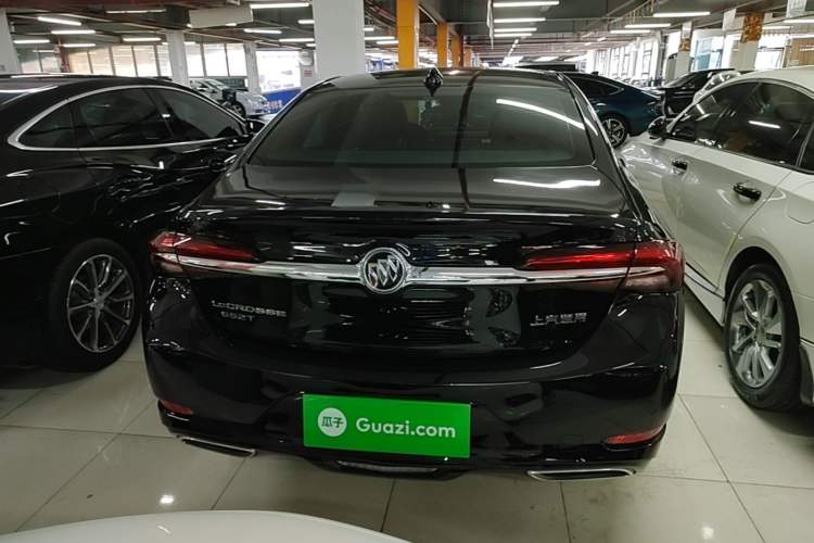 Used Buick LaCrosse 2022 652T Luxury Version Rear