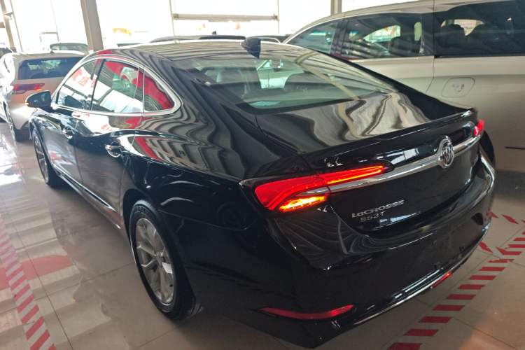 Used Buick LaCrosse 2022 552T Luxury Version Rear Left 45 Deg