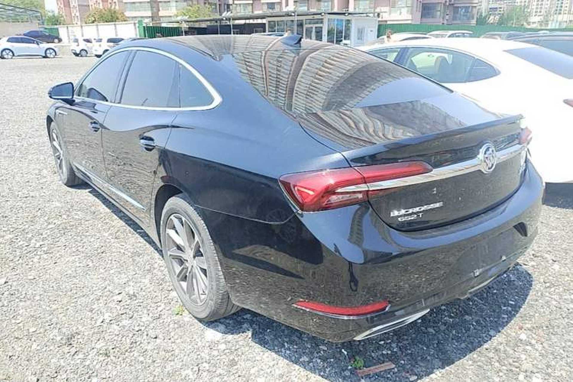 Used Buick LaCrosse 2022 652T Luxury Version Rear Left 45 Deg