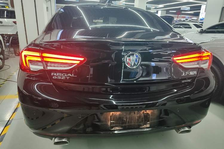 Used Buick LaCrosse 2022 652T Luxury Version Rear